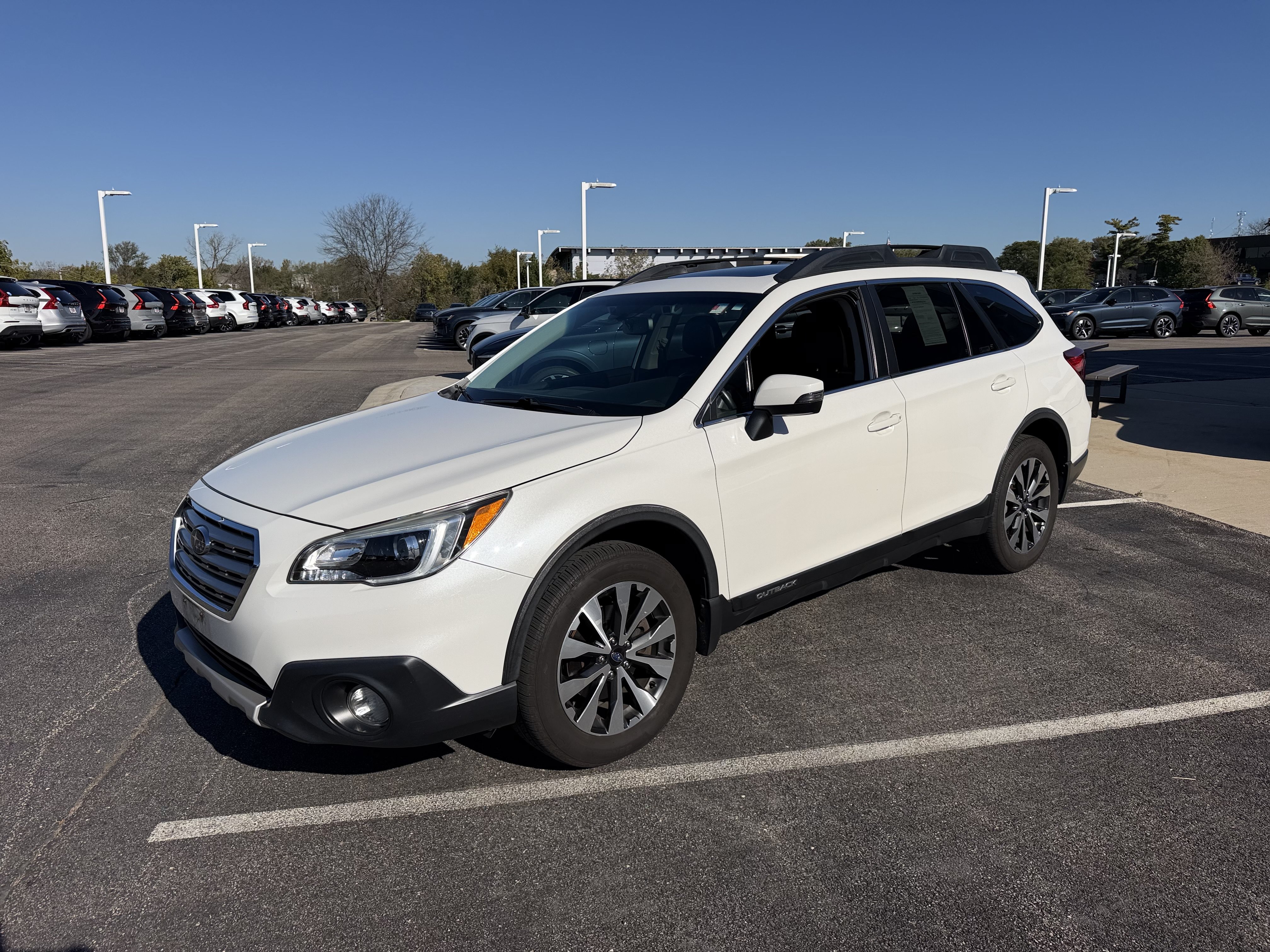 Used 2015 Subaru Outback 2.5i Limited AWD/4WD image 6