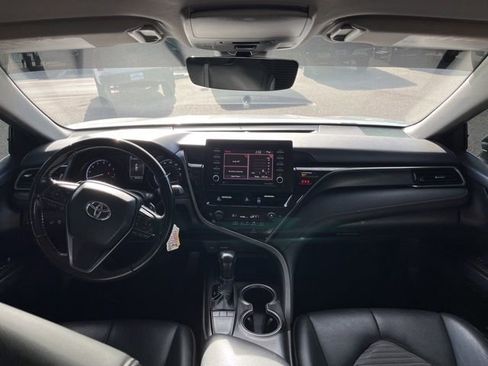 Used 2022 Toyota Camry SE image 35