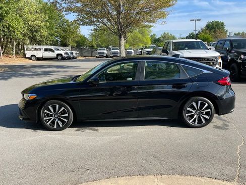 Used 2024 Honda Civic EX-L image 4