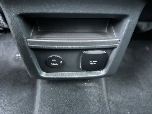 Certified 2022 Ford Edge SEL w/ Convenience Package image 10