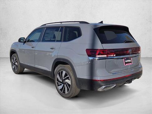 New 2026 Volkswagen Atlas SE image 9