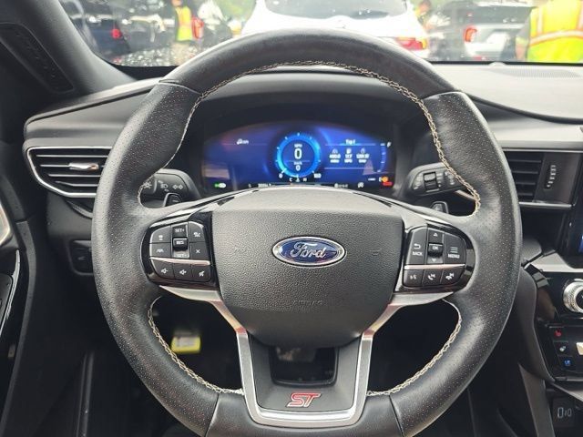 Used 2023 Ford Explorer ST w/ Technology Package AWD/4WD image 11