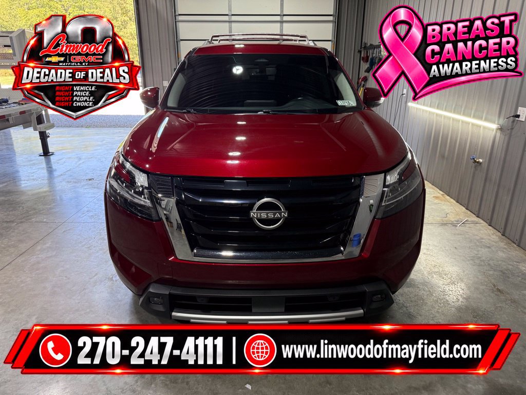 Used 2023 Nissan Pathfinder SL AWD/4WD image 5
