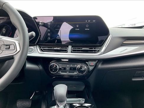 New 2026 Chevrolet Trax ACTIV w/ Sunroof Package FWD image 12