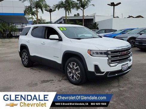 Certified 2023 GMC Acadia SLE image 2