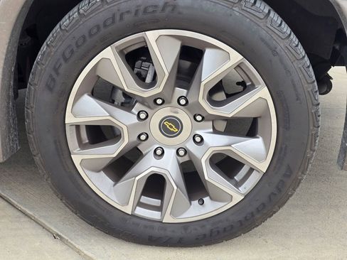 Used 2023 Chevrolet Express 2500 Extended image 9