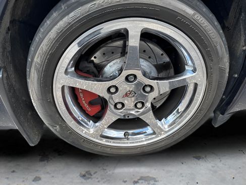 Used 2001 Chevrolet Corvette Convertible w/ Preferred Equipment Group2 RWD image 3