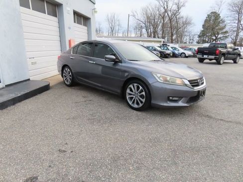 Used 2014 Honda Accord Sport image 3