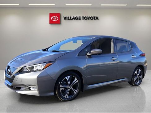 Used 2022 Nissan Leaf SV w/ SV Technology Package image 1