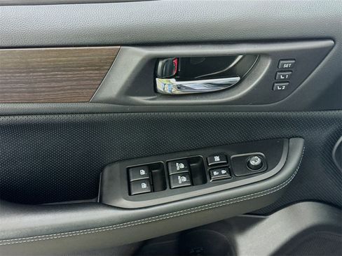 Used 2015 Subaru Legacy 2.5i Limited image 15