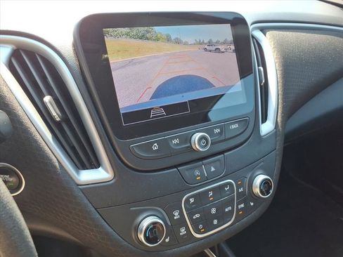 Used 2023 Chevrolet Malibu LT FWD image 33
