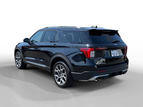 Certified 2025 Ford Explorer Platinum w/ Ultimate Package AWD/4WD image 3