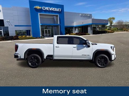 Used 2024 GMC Sierra 2500 AT4 w/ AT4 Premium Plus Package image 10