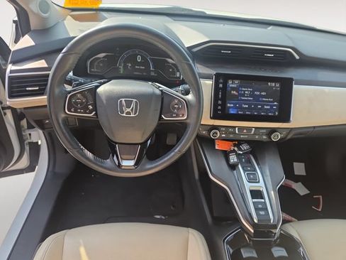 Used 2018 Honda Clarity Touring image 10