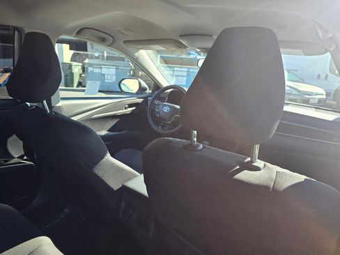 Used 2025 Toyota Camry LE image 15