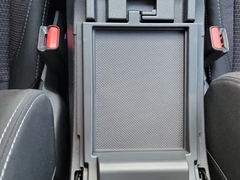 Certified 2025 Subaru Outback Premium image 18