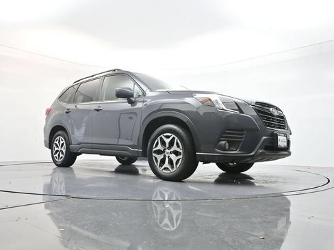 Used 2023 Subaru Forester Premium AWD/4WD image 36
