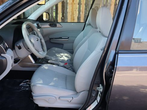 Used 2011 Subaru Forester 2.5X w/ Popular Equipment Group 1A AWD/4WD image 19