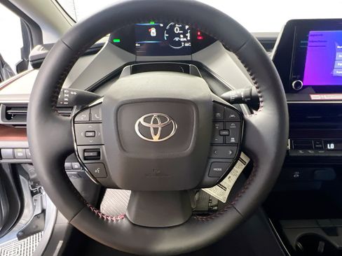 New 2026 Toyota Prius Plug-In Hybrid FWD image 17
