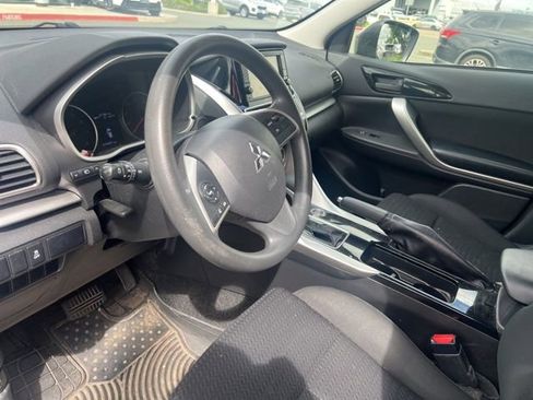 Used 2020 Mitsubishi Eclipse Cross ES image 6