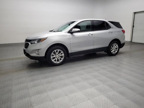 Used 2019 Chevrolet Equinox LT image 2