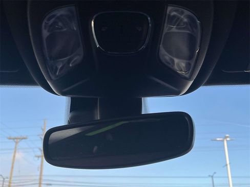 Used 2023 Jeep Compass Limited image 28