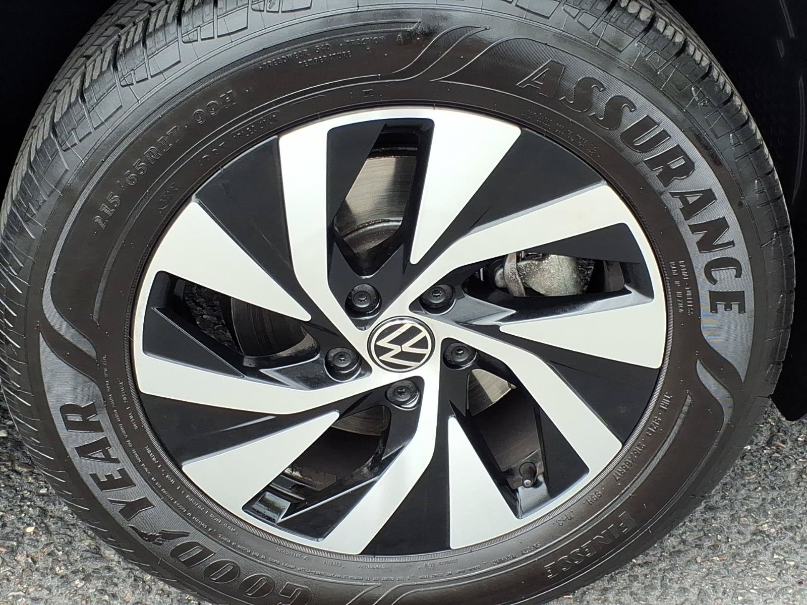Certified 2026 Volkswagen Tiguan S FWD image 9