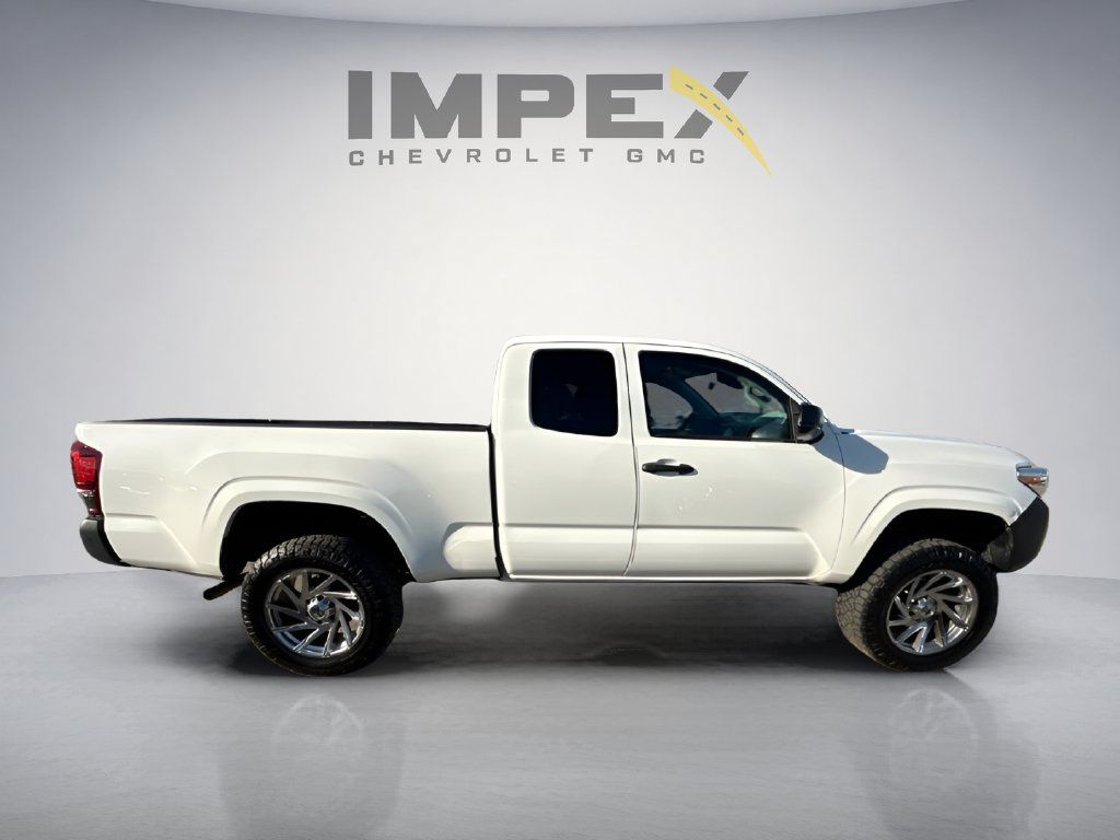 Used 2021 Toyota Tacoma SR RWD image 6