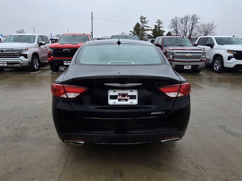 Used 2015 Chrysler 200 S w/ Navigation & Sound Group I image 5