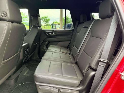 Used 2024 Chevrolet Tahoe Z71 AWD/4WD image 11