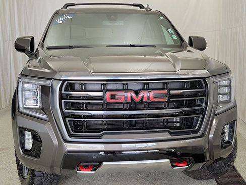 Certified 2021 GMC Yukon AT4 image 4