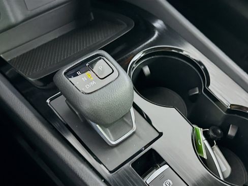 Used 2023 Nissan Rogue SV image 23