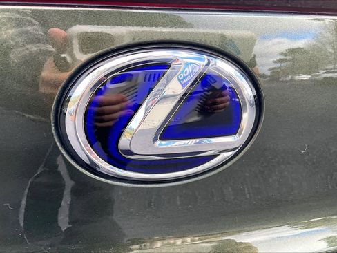 Used 2021 Lexus UX 250h image 31