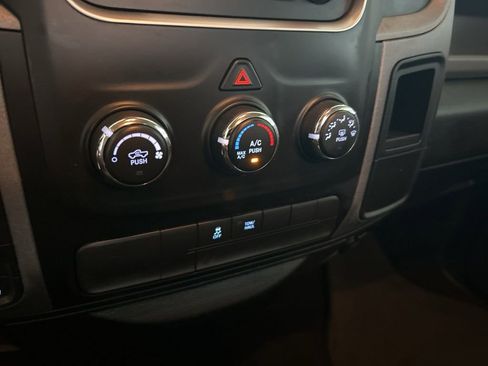 Used 2014 RAM 1500 Express image 35