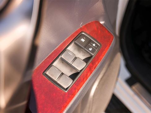 Used 2017 Lexus GX 460 Premium image 33