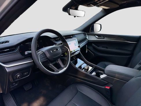New 2026 Jeep Grand Cherokee L Limited AWD/4WD image 27