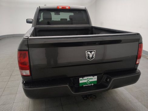 Used 2017 RAM 1500 Express RWD image 6