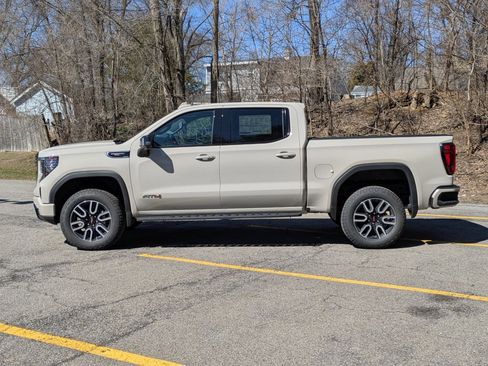 New 2026 GMC Sierra 1500 AT4 w/ AT4 Premium Package AWD/4WD image 4