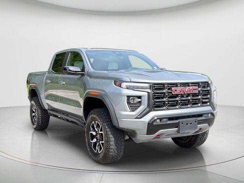 Used 2024 GMC Canyon AT4X AWD/4WD image 3
