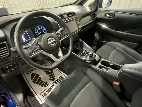 Used 2025 Nissan Leaf SV Plus image 9