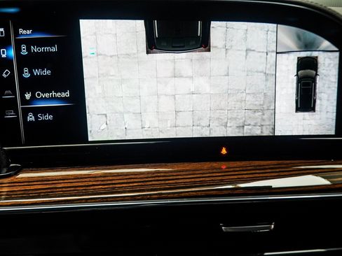 Used 2023 Cadillac Escalade Premium Luxury image 28