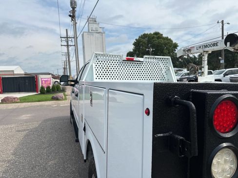 Used 2018 Ford F350 XLT image 22