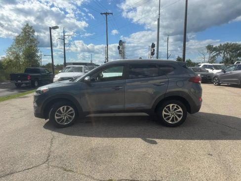 Used 2017 Hyundai Tucson SE w/ SE Popular Package 02 AWD/4WD image 7