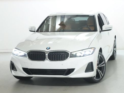 Used 2023 BMW 330i xDrive Sedan w/ Premium Package AWD/4WD image 3