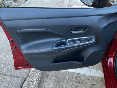 New 2025 Nissan Versa SR image 11