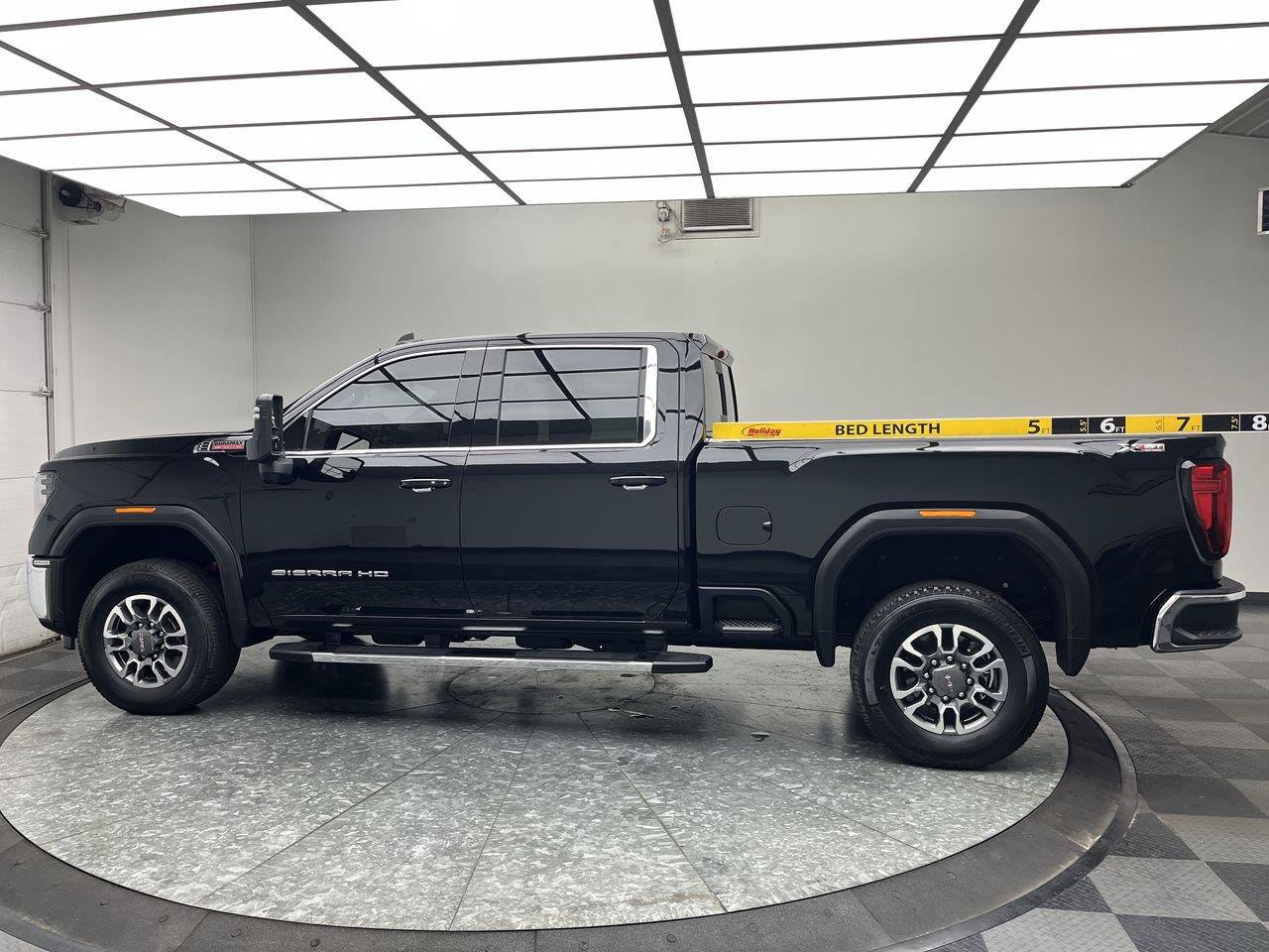 Certified 2025 GMC Sierra 2500 SLE w/ SLE Value Package; AWD/4WD image 6