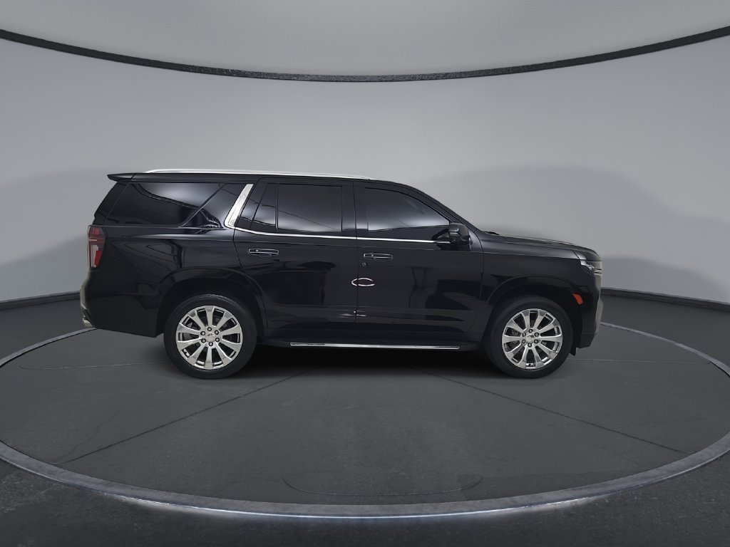Used 2021 Chevrolet Tahoe Premier w/ Premium Package AWD/4WD image 17