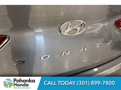 Used 2019 Hyundai Sonata Limited image 7
