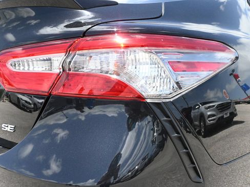Used 2019 Toyota Camry SE FWD image 20
