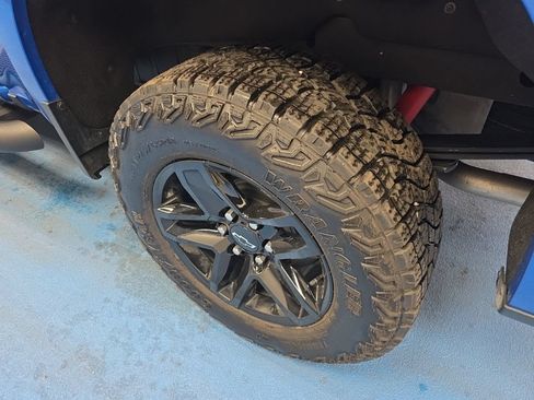 Certified 2023 Chevrolet Silverado 1500 Custom Trail Boss w/ LPO, Dark Essentials Package AWD/4WD image 12